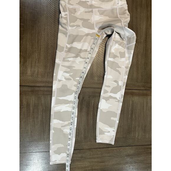 ATHLETA Camo Contender 7/8 Tights Cream White Women’s Size XS Athletic Active - Picture 12 of 16